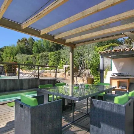 Serene In With Private Pool Hébergement de vacances Grimaud
